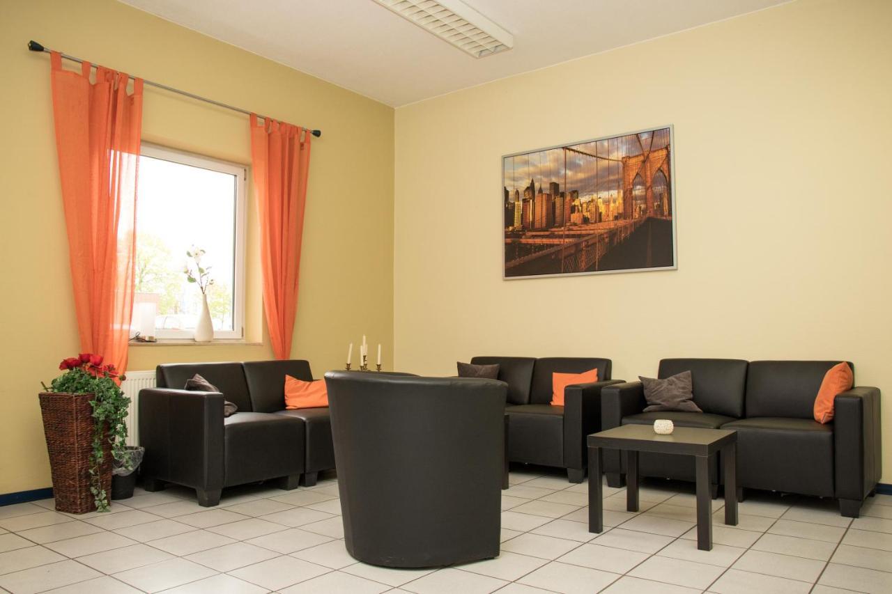 Messe Motel Laatzen Exterior foto